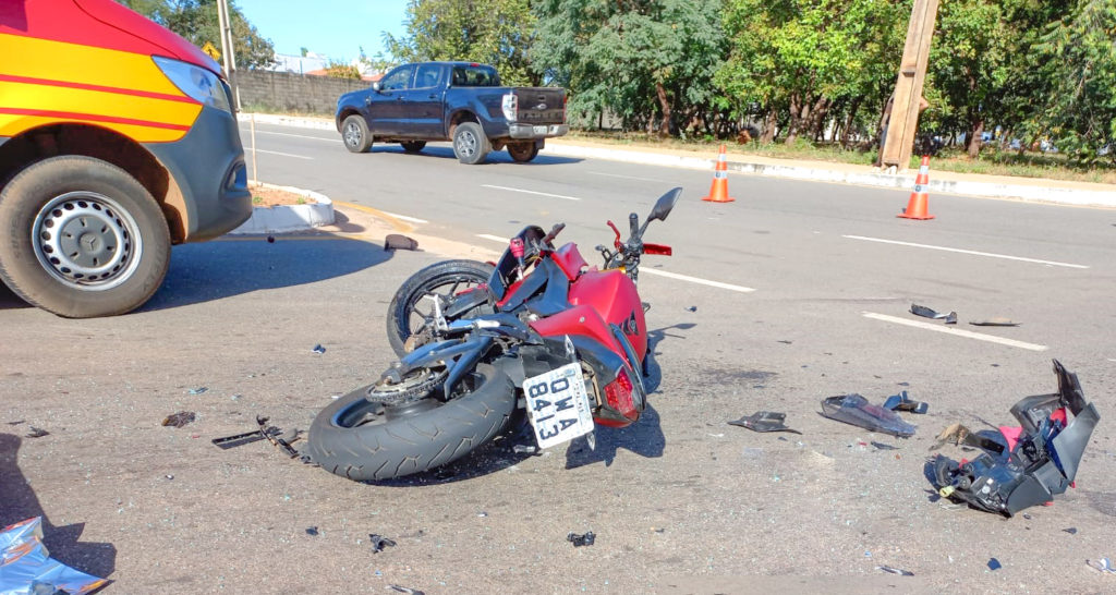 O acidente ocorreu na manhã desta sexta-feira, na entrada da Quadra 307 Sul