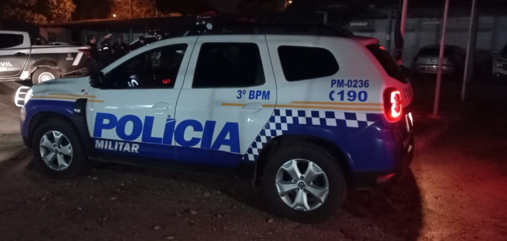 Polícia Militar prendeu um foragido da justiça por envolvimento em homicídio