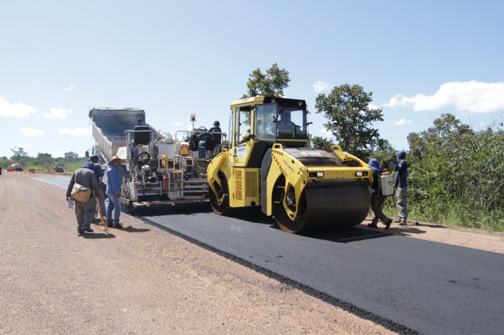 investimentos de cerca de R$ 700 milhões em Ordens de Serviços de recuperação de trechos viários em todo o Estado