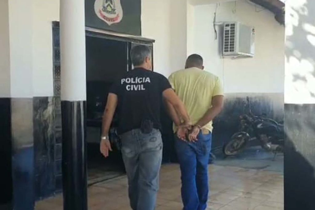 Inconformado com o fim do relacionamento, homem passa a perseguir e ameaçar ex-companheira e é preso pela Polícia Civil