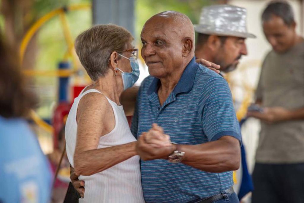 Os interessados devem apresentar, no ato da matrícula, um atestado médico com autorização para a prática de atividades físicas