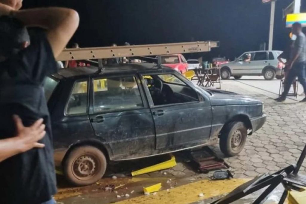 As vítimas foram levadas ao Hospital Regional de Augustinópolis