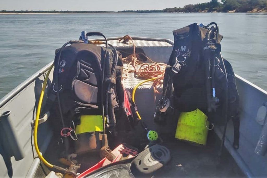 Caseara: bombeiros militares resgatam corpo de jovem que se afogou no Rio Araguaia