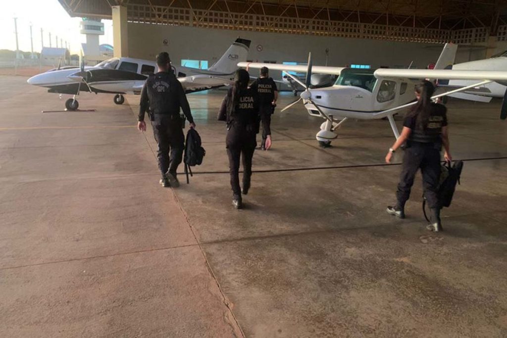 foi determinado pelo Poder Judiciário o sequestro e a indisponibilidade de bens dos investigados