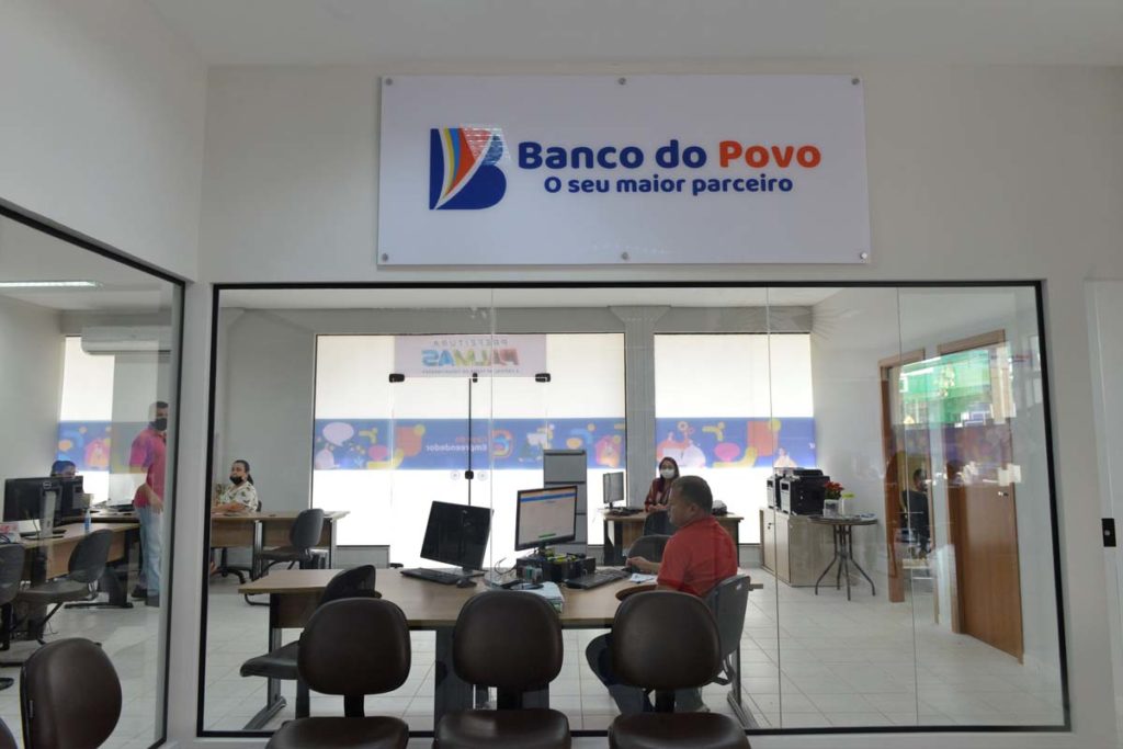 Banco do Povo libera mais de R$ 500 mil em microcréditos para empreendedores da Capital