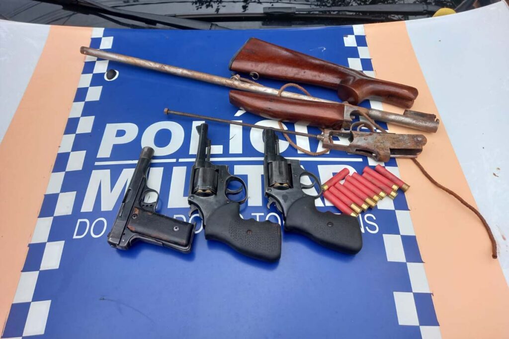Quatro homens são presos com armas e munições em Darcinópolis