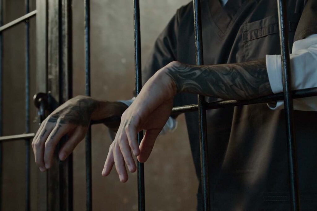 réu é condenado a 17 anos de prisão por decapitar e esquartejar vítima