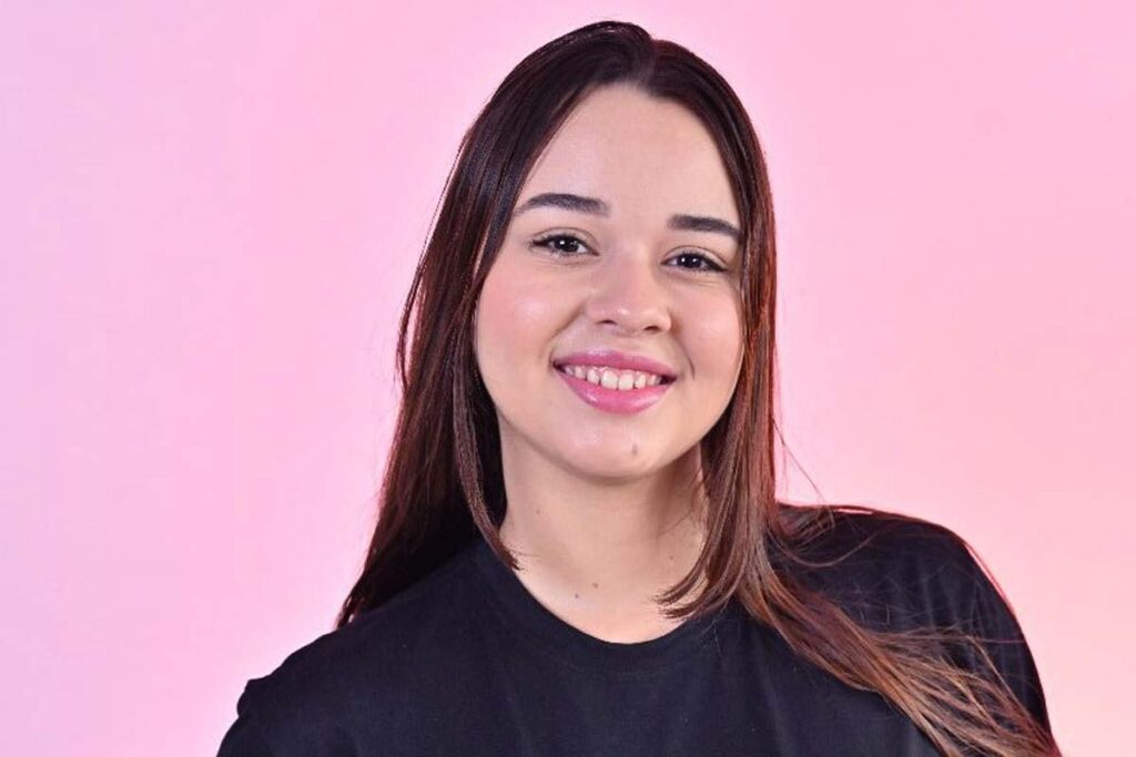 Estudantes da Rede Estadual de Ensino comemoram as boas notas na redação do Exame Nacional do Ensino Médio (Enem)