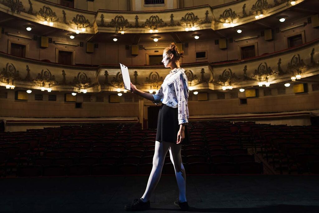 Escola Fundação Itaú - mestrado gratuito em Artes da Cena inscreve até dia 31/01