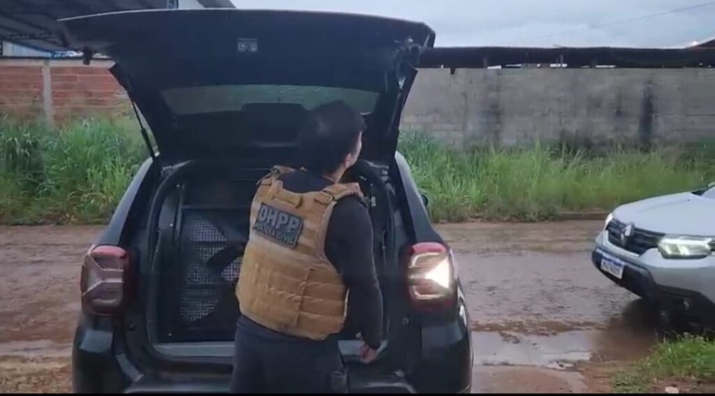 Mulher é presa acusada por homicídio em bar na região norte de Palmas