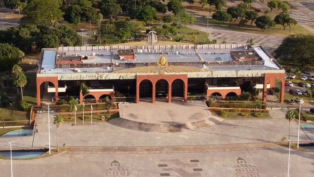 Tocantins: ponto facultativo amplia feriadão da Semana Santa e Tiradentes