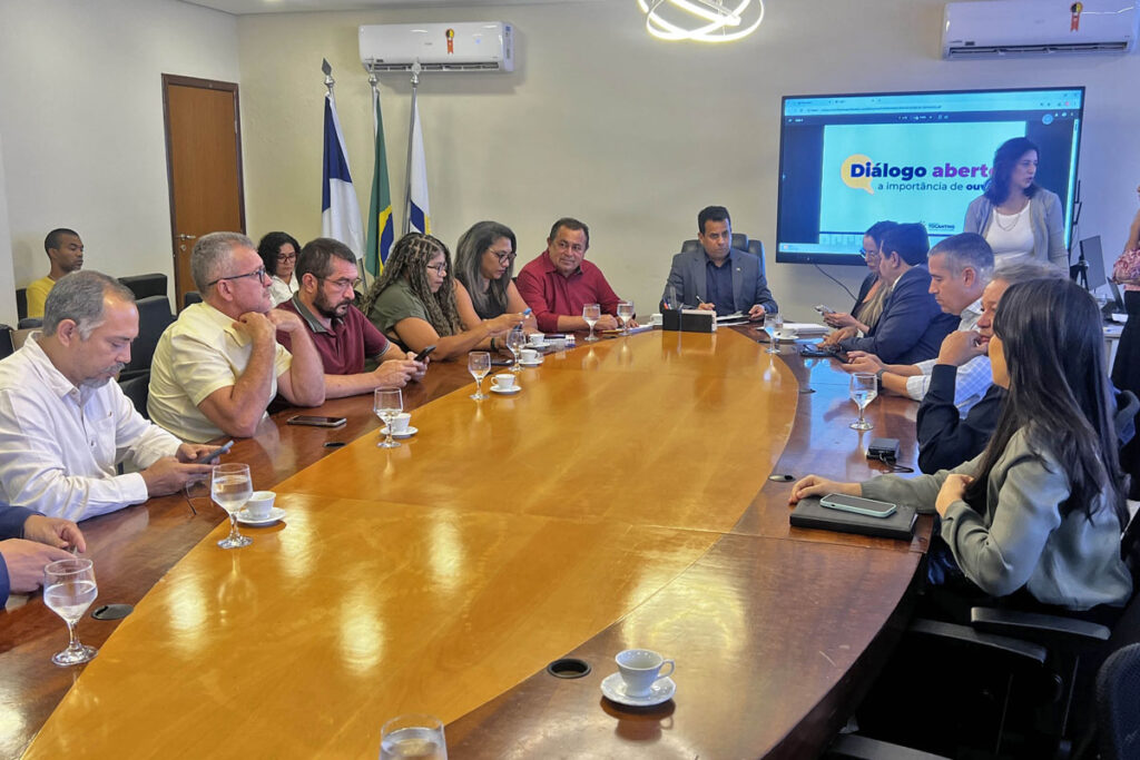 Governo do Tocantins finaliza proposta do novo PCCR da Educação com aumento de até 154%