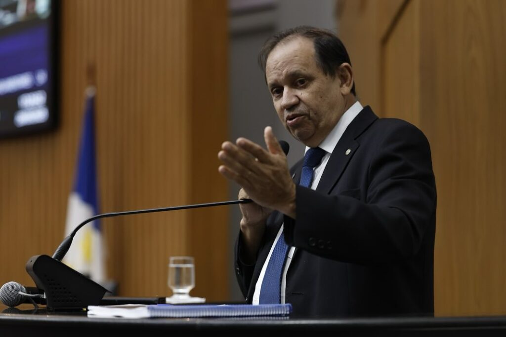 Eli Borges promove debate na Aleto e reforça oposição à legalização dos jogos de azar no Brasil