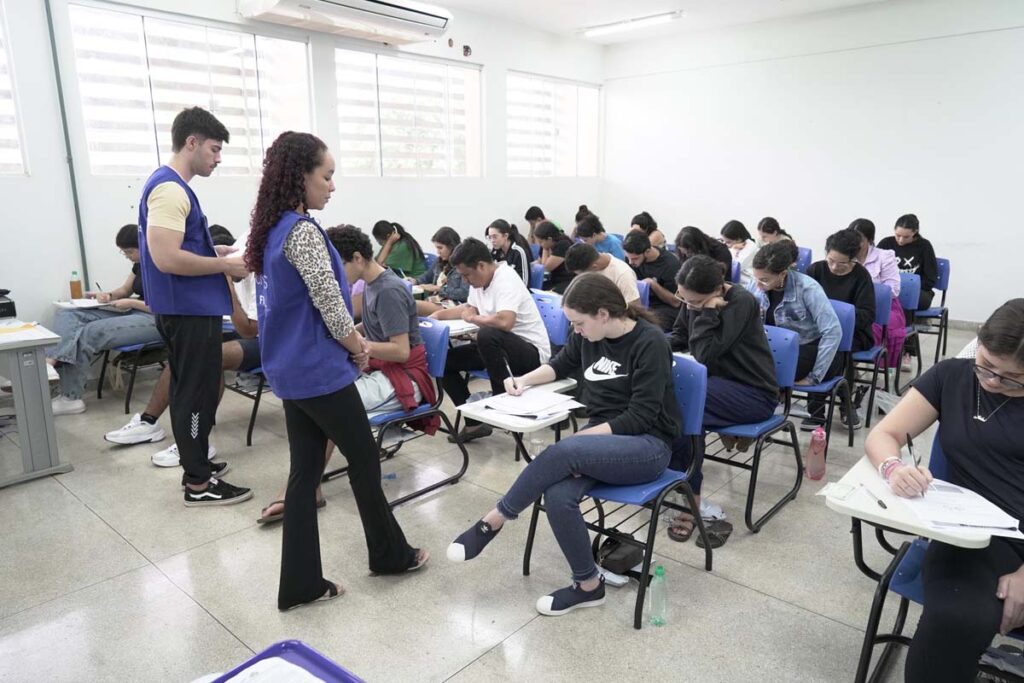 Unitins encerra inscrições do Vestibular 2025/2 nesta quarta-feira; veja como participar