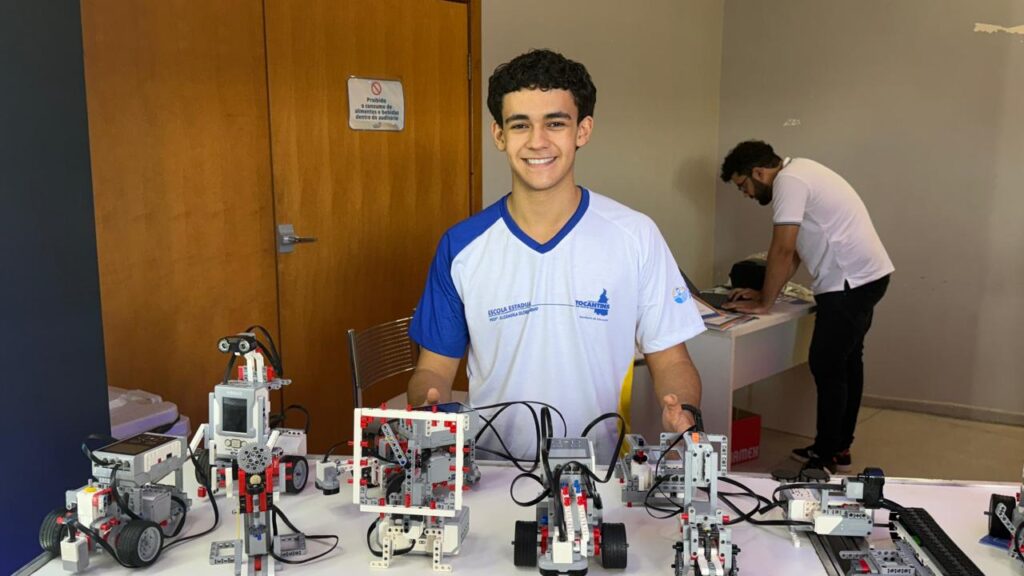 Educação pública do Tocantins recebe kits de robótica em 238 escolas estaduais