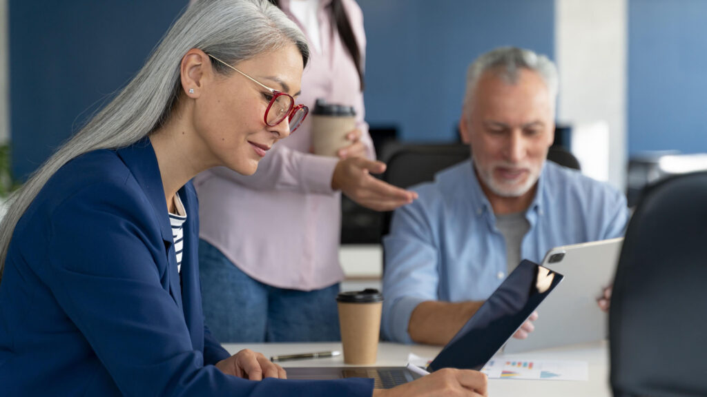 Mudança de carreira após os 40: Profissões promissoras para recomeçar com sucesso