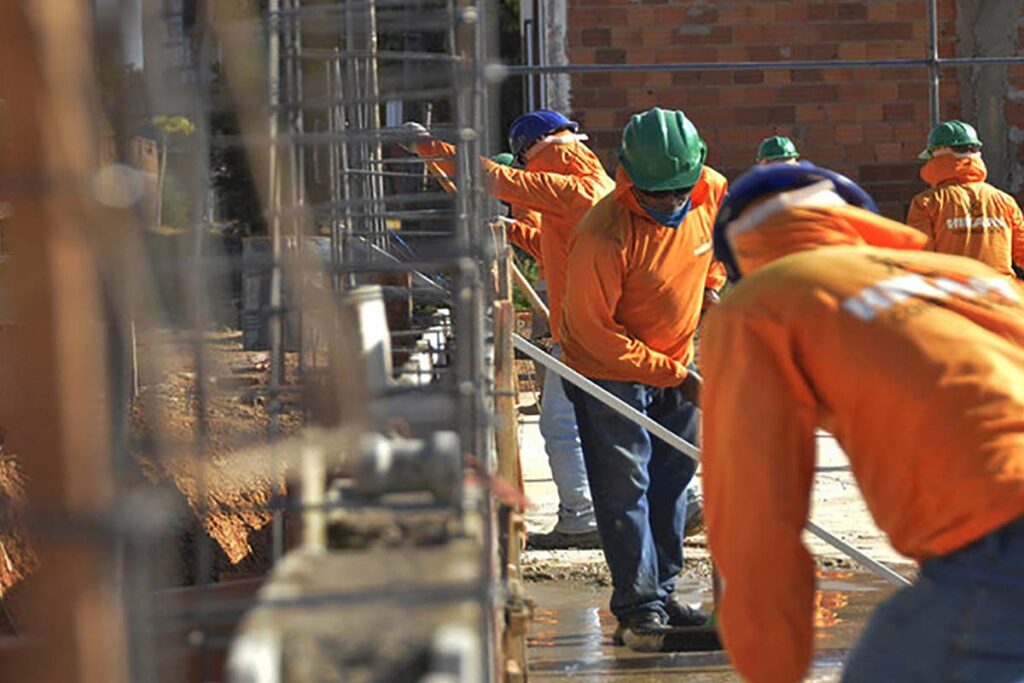 Tocantins está entre os estados que mais geraram empregos na construção civil em 2025