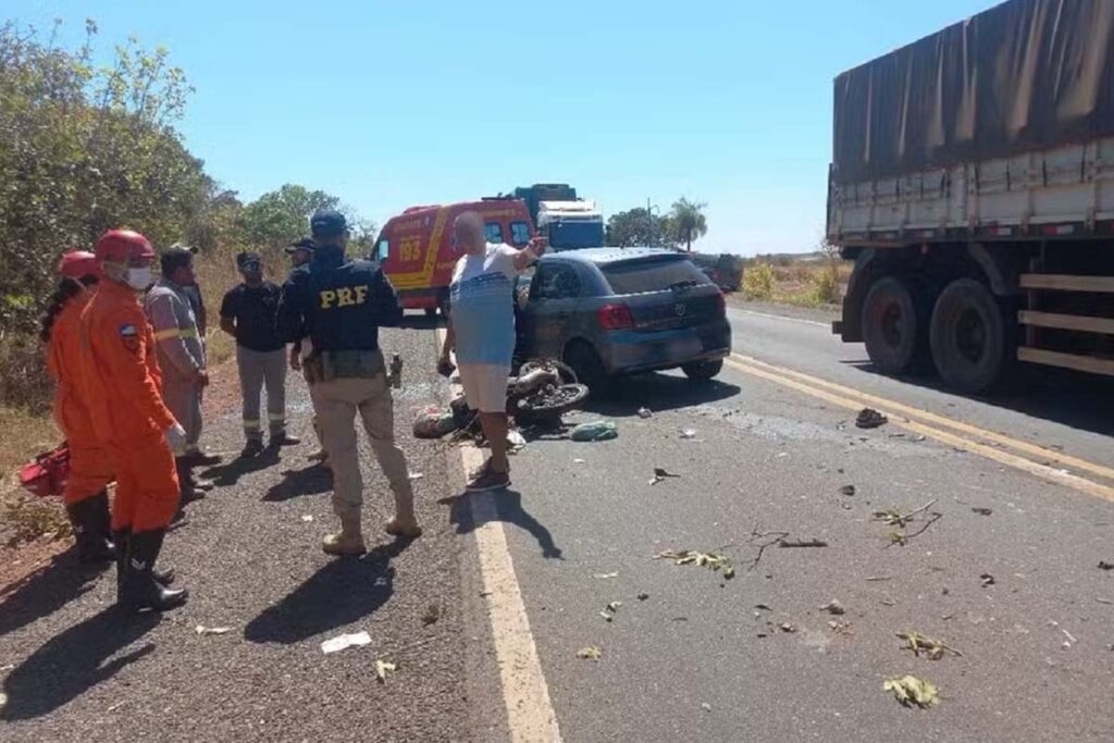 Acidente grave na BR-153 deixa jovem motociclista ferido em Guaraí