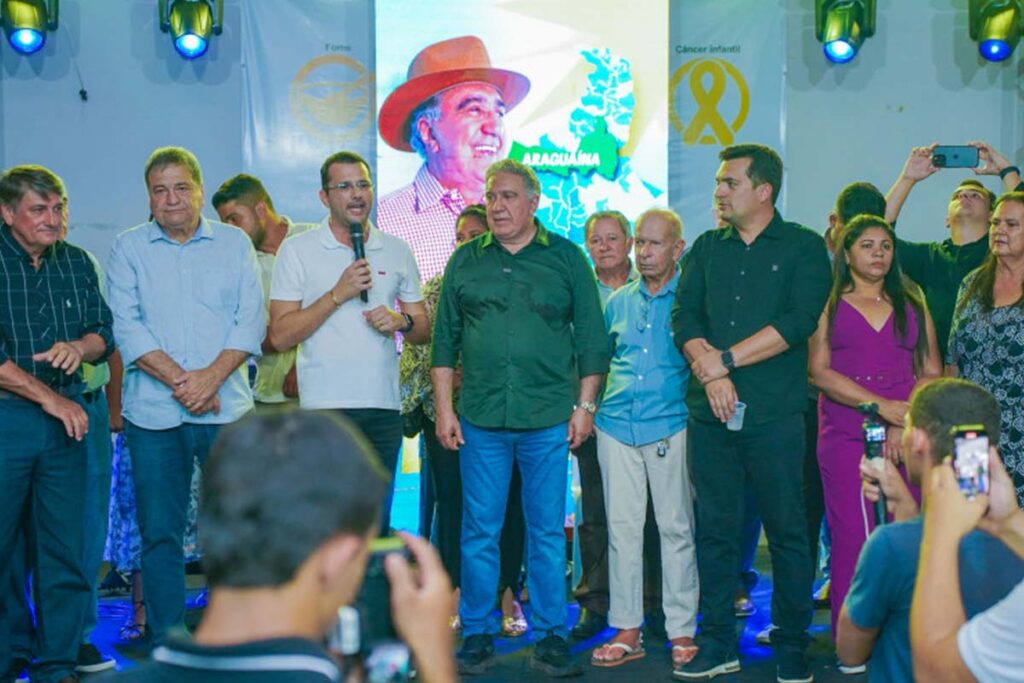 Laurez Moreira é homenageado em Araguaína por aliados e lideranças políticas do Tocantins