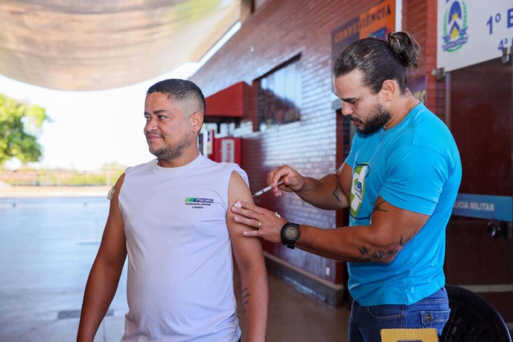 Prefeitura de Palmas realiza vacinação contra sarampo na rodoviária durante fim de semana