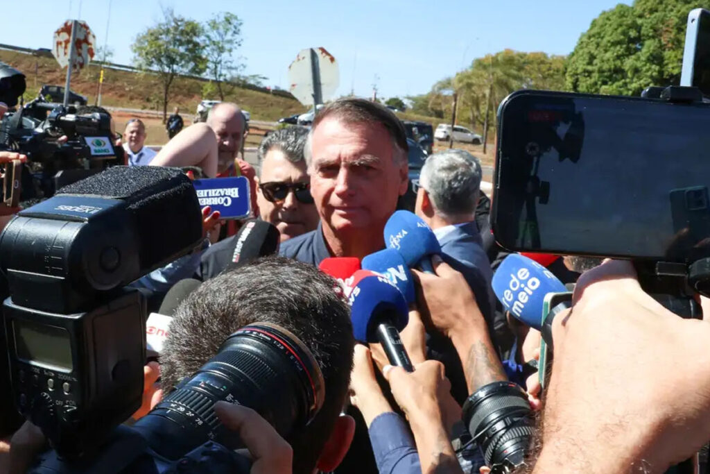 STF mantém tornozeleira eletrônica e outras restrições contra Jair Bolsonaro