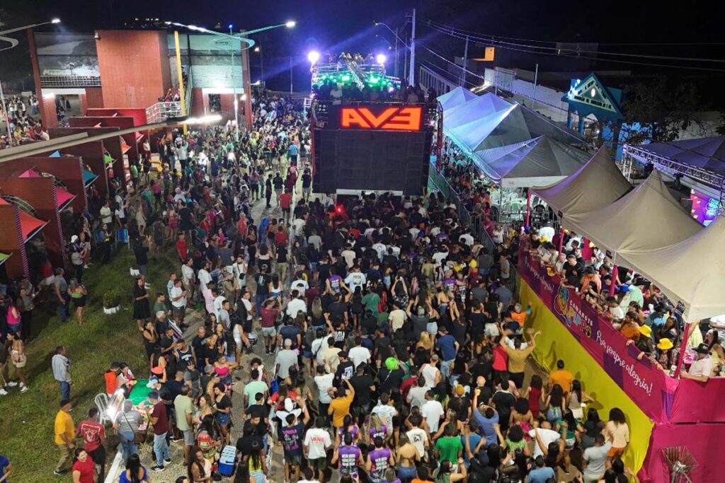 Miracaxi 2025 é aberto oficialmente e deve atrair mais de 50 mil foliões em Miracema