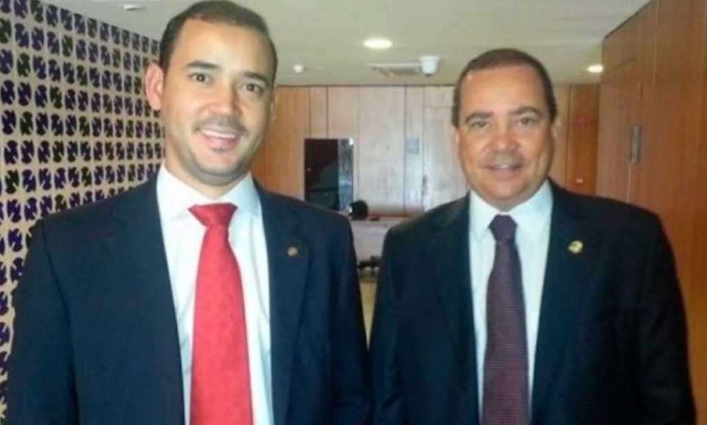 Crise política em Palmas: grupo de Vicentinho Júnior deixa gestão após mudanças de Carlos Velozo