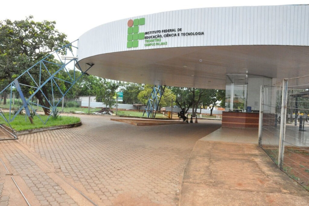 IFTO abre seletivo para professores substitutos com salários de até R$ 8,5 mil