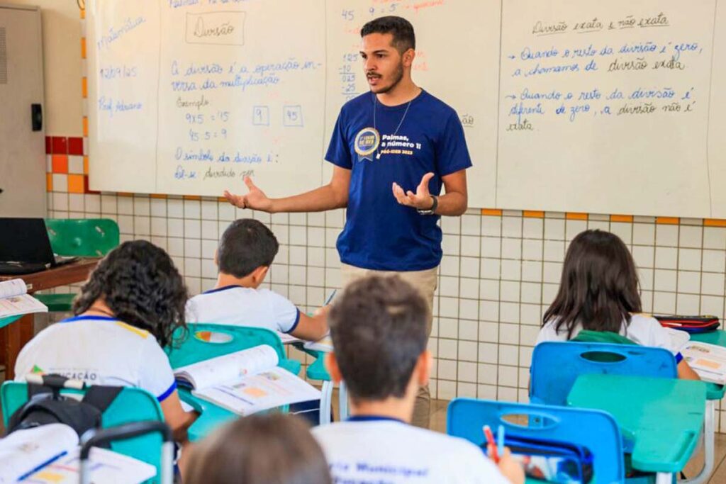 Prefeitura de Palmas regulamenta contratação de professores substitutos