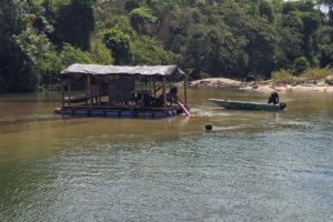 Garimpo_ilegal_no_Rio_Manoel_Alves_em_Almas_Tocantins