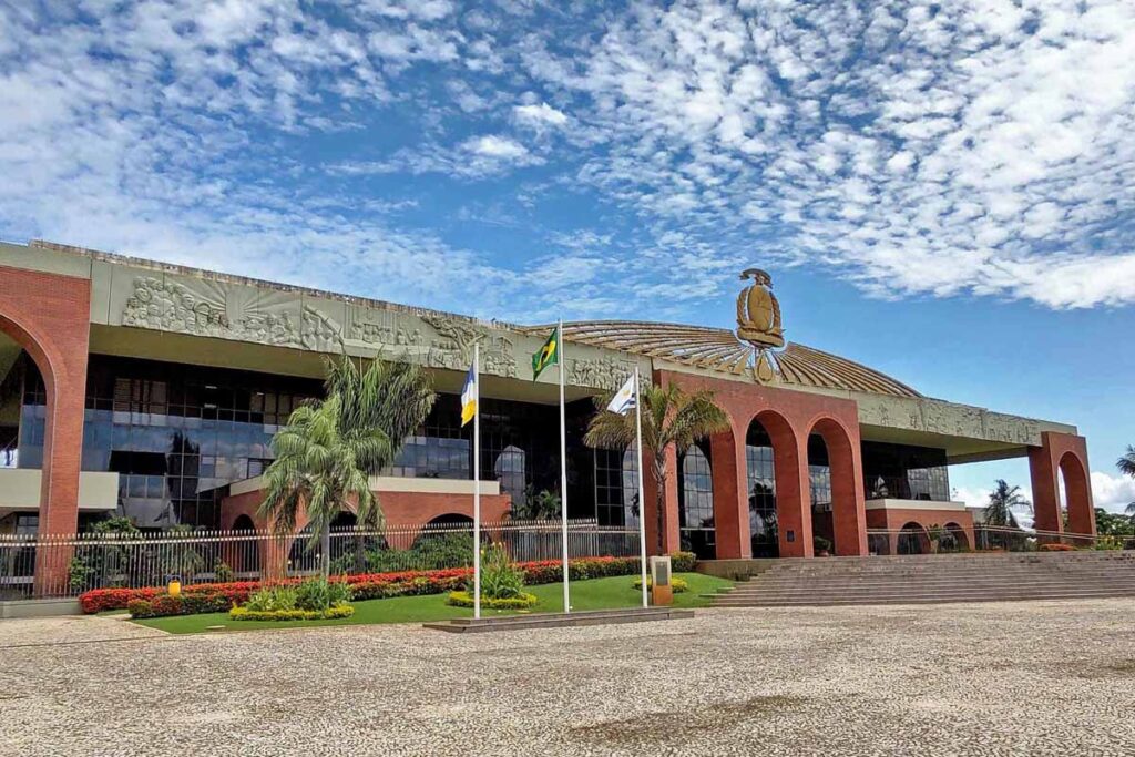 Governo do Tocantins antecipa pagamento dos servidores e decreta ponto facultativo pelo Dia do Servidor Público