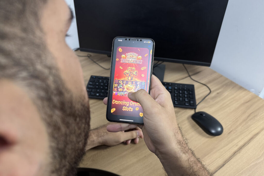 Ex-funcionária é indiciada por desviar R$ 277 mil de empresa em Palmas e gastar dinheiro em apostas online