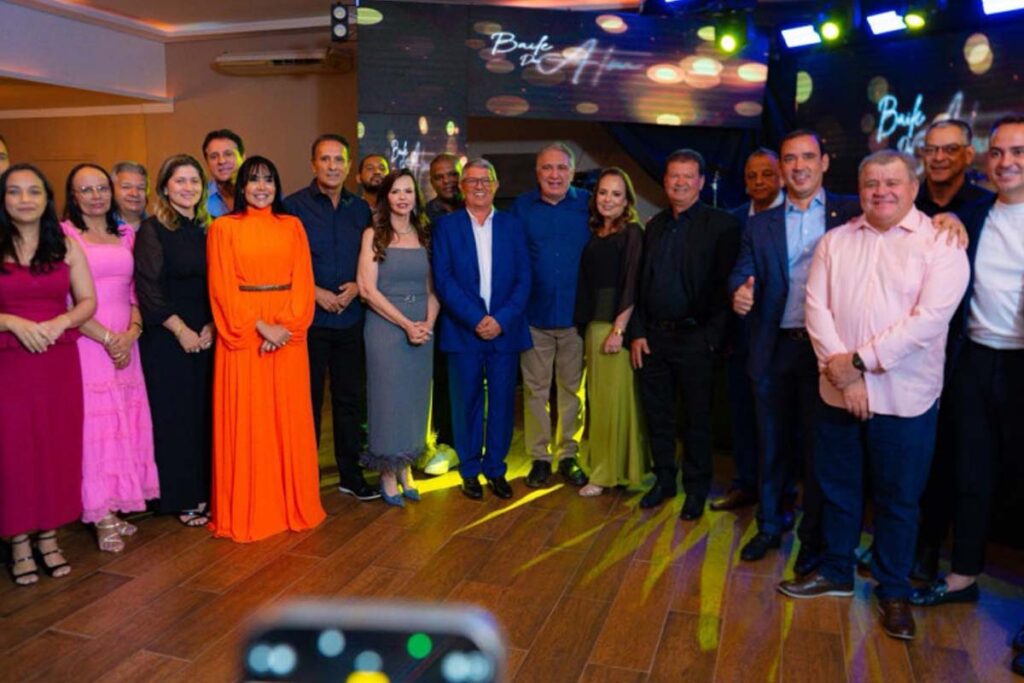 Laurez anuncia R$ 3 milhões para cada município do Tocantins durante evento da ATM