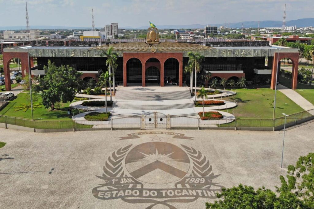 Presos na Caverna do Subteto: a saga dos servidores do Tocantins que buscam o caminho de volta à valorização