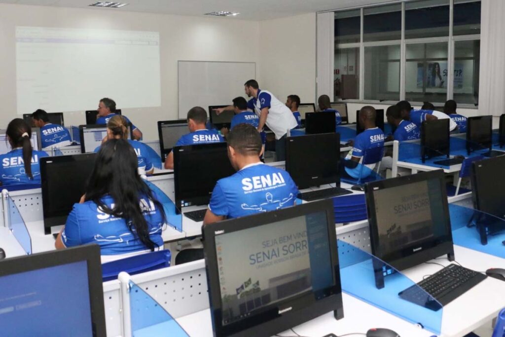 SENAI abre mais de 60 mil vagas em cursos gratuitos e pagos em todo o Brasil