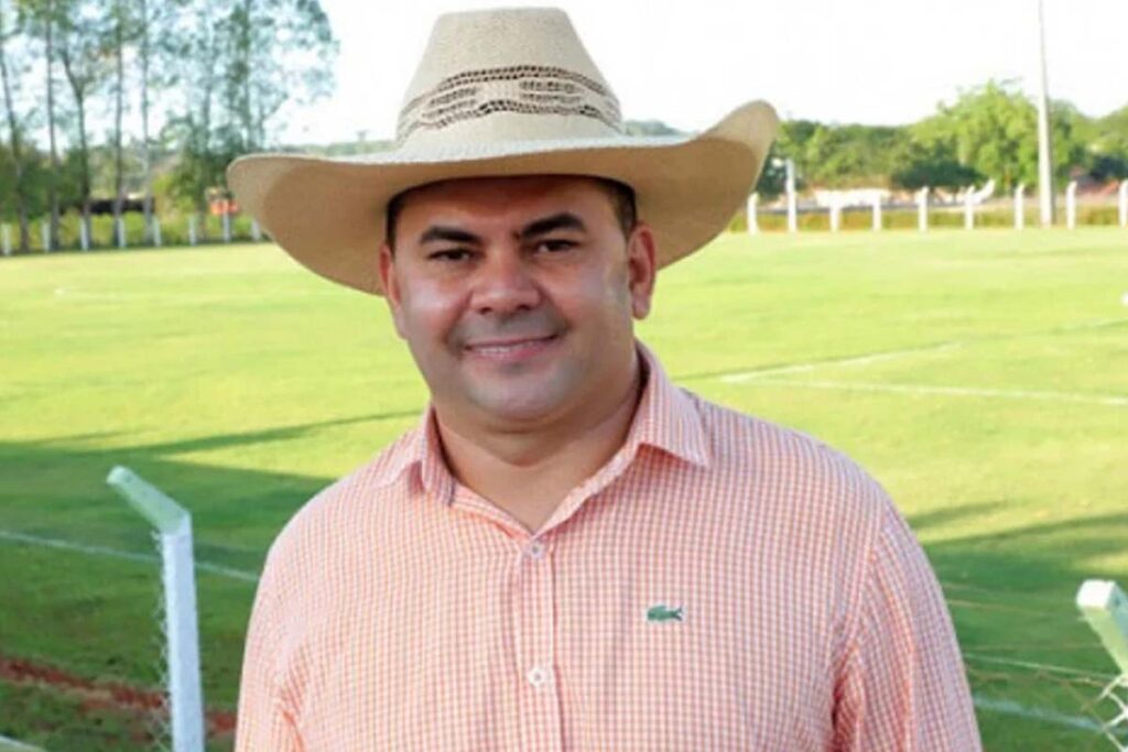 Ex-prefeito de Rio dos Bois é condenado por usar redes sociais da prefeitura para autopromoção