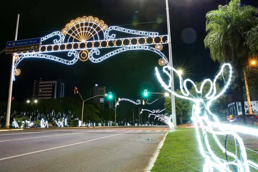 Palmas acende iluminação do Natal Luz nesta sexta-feira com programação especial