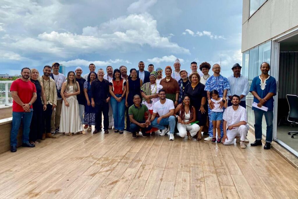 Ato do Coletivo SOMOS na Câmara de Palmas em defesa da liberdade religiosa