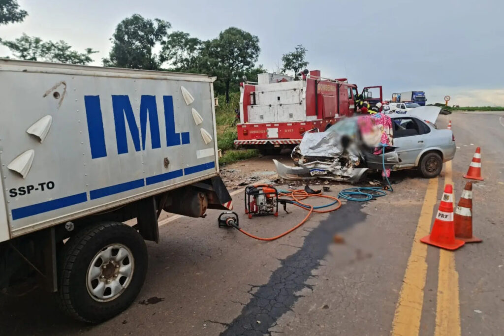 Colisão frontal na BR-153 em Miranorte deixa um morto e sete feridos
