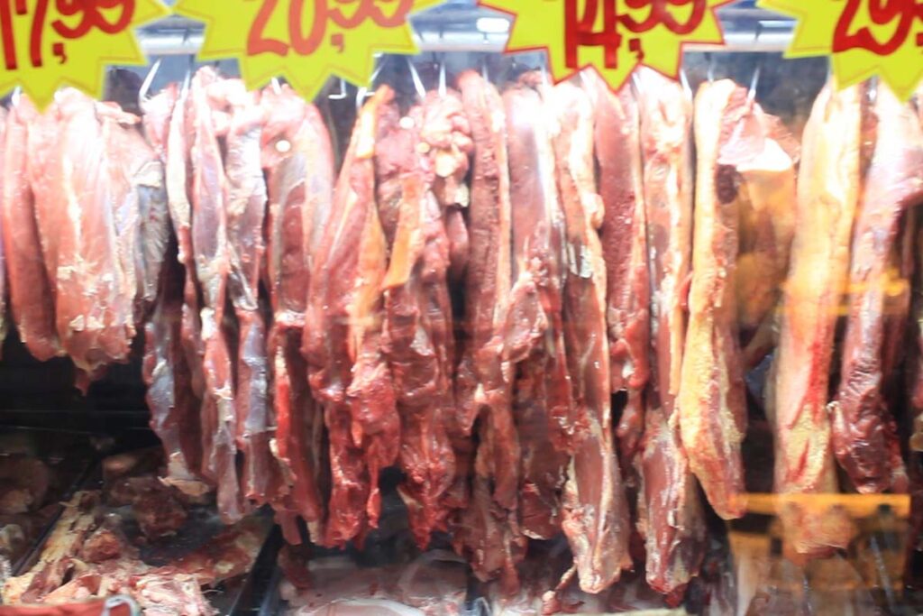 Procon aponta variação de até 87% no preço das carnes em Palmas antes do Carnaval