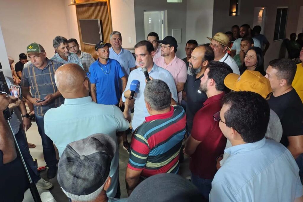 Vicentinho Júnior critica “apadrinhamento” na saúde e promete acabar com ‘humilhação’ no Tocantins