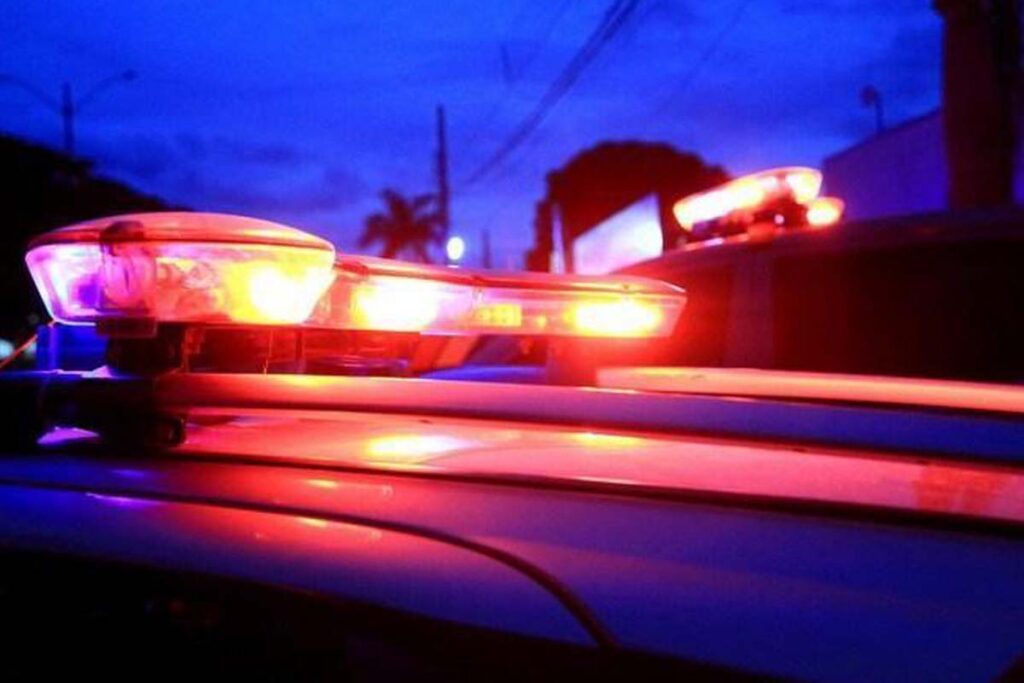 Homem é morto a tiros após criminosos se passarem por policiais e invadirem casa em Palmas