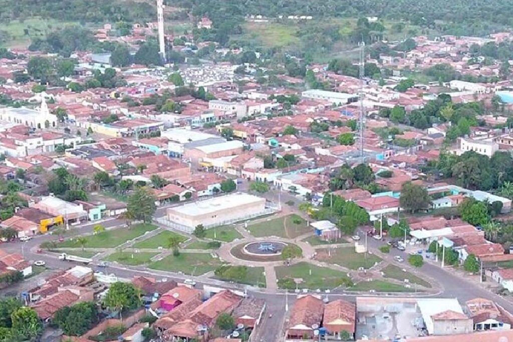 Justiça Federal suspende contrato de R$ 920 mil para recuperação de estradas em Ananás após ação do MPF