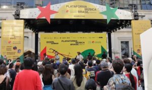Dorivã encanta público na China e projeta cultura do Tocantins no exterior