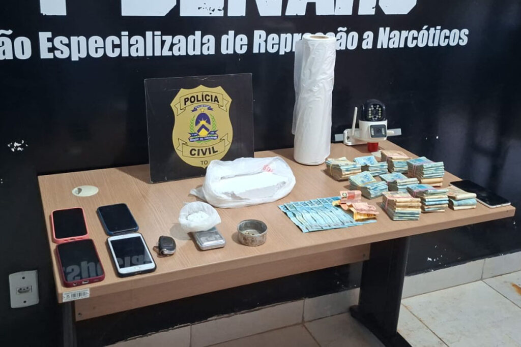Operação da Denarc apreende mais de R$ 83 mil e 1 kg de cocaína em Palmas