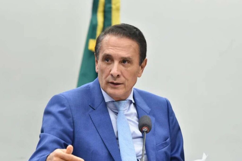 MPE pede indeferimento do registro de Gaguim ao Senado MPE pede indeferimento do registro de Gaguim ao Senado